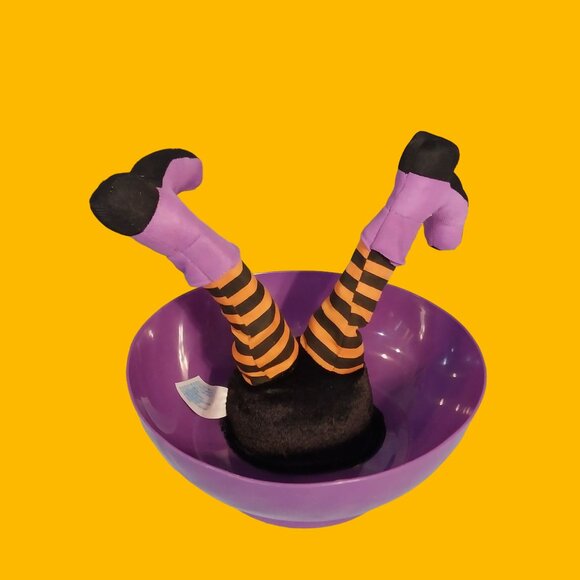 Halloween Witch Animated Legs Candy Bowl Animatronic And Talking - SEE VIDEO - Picture 3 of 6
